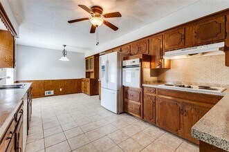 1602 Iroquois Dr in Garland, TX - Building Photo - Building Photo