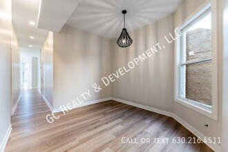 4241 S Calumet Ave in Chicago, IL - Building Photo - Building Photo