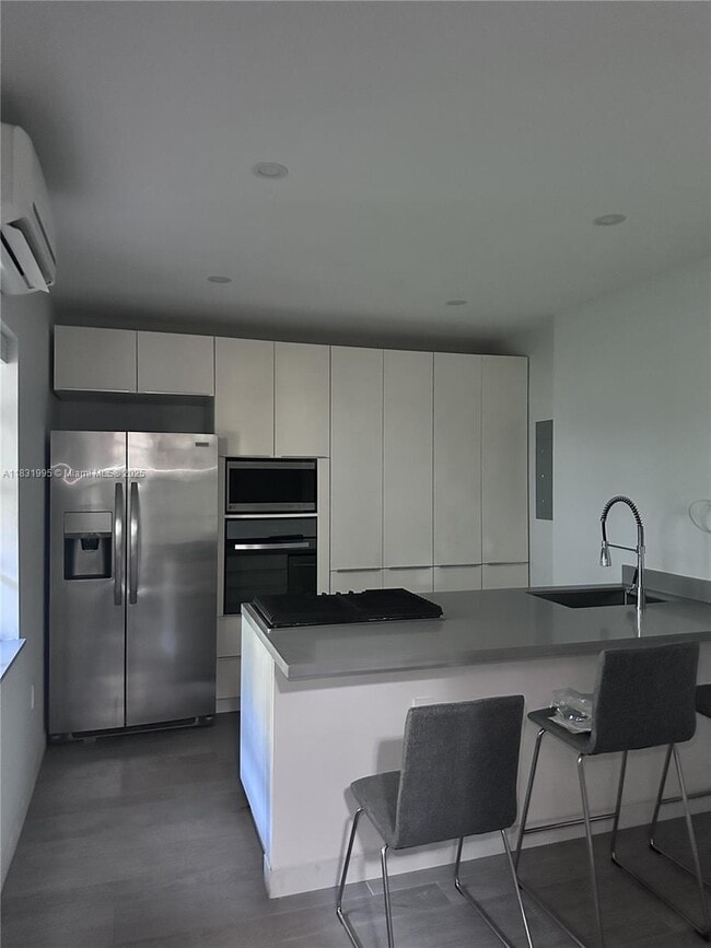 property at 1560 Jefferson Ave