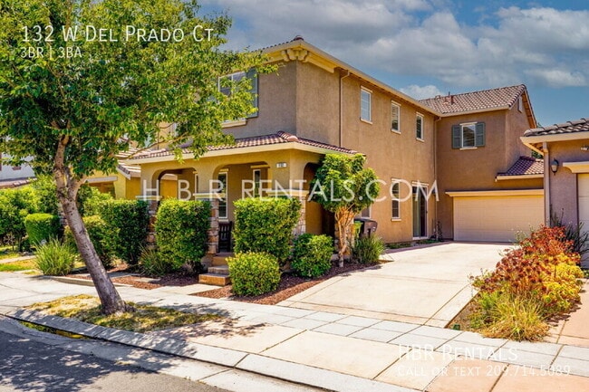 132 W Del Prado Ct in Tracy, CA - Building Photo - Building Photo