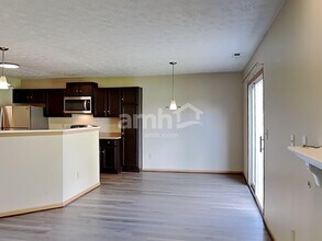 7474 Heaton Cir in Maineville, OH - Foto de edificio - Building Photo