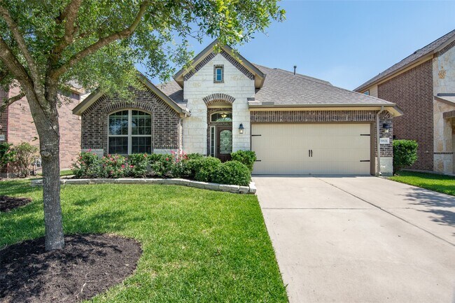 property at 19826 Summit Crest Ct