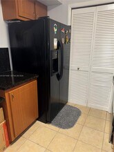 200 Lakeview Dr, Unit 313 in Weston, FL - Foto de edificio - Building Photo