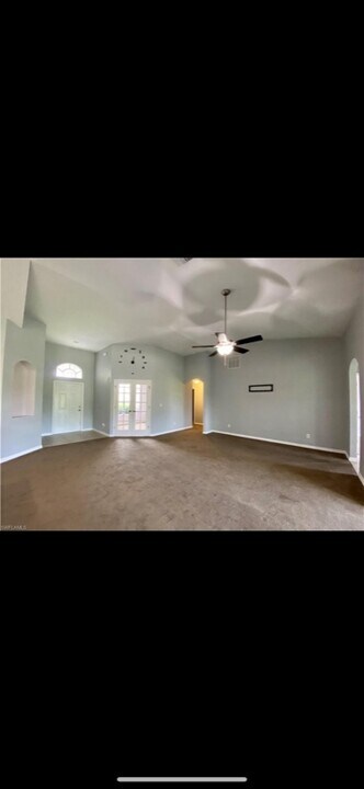 2808 39th St SW in Lehigh Acres, FL - Building Photo