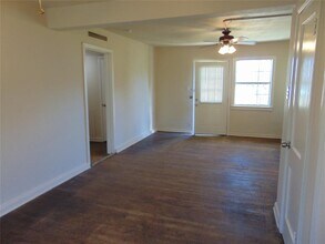 101 Darden Hill Rd in Driftwood, TX - Building Photo - Building Photo