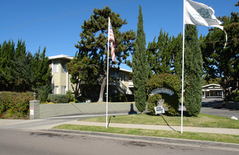 Meadowlake View II Apartments in Vista, CA - Building Photo - Building Photo