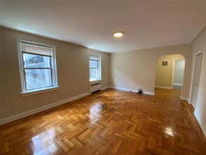1 S Broadway in White Plains, NY - Building Photo - Building Photo