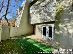 3103 Eisenhauer Rd in San Antonio, TX - Building Photo