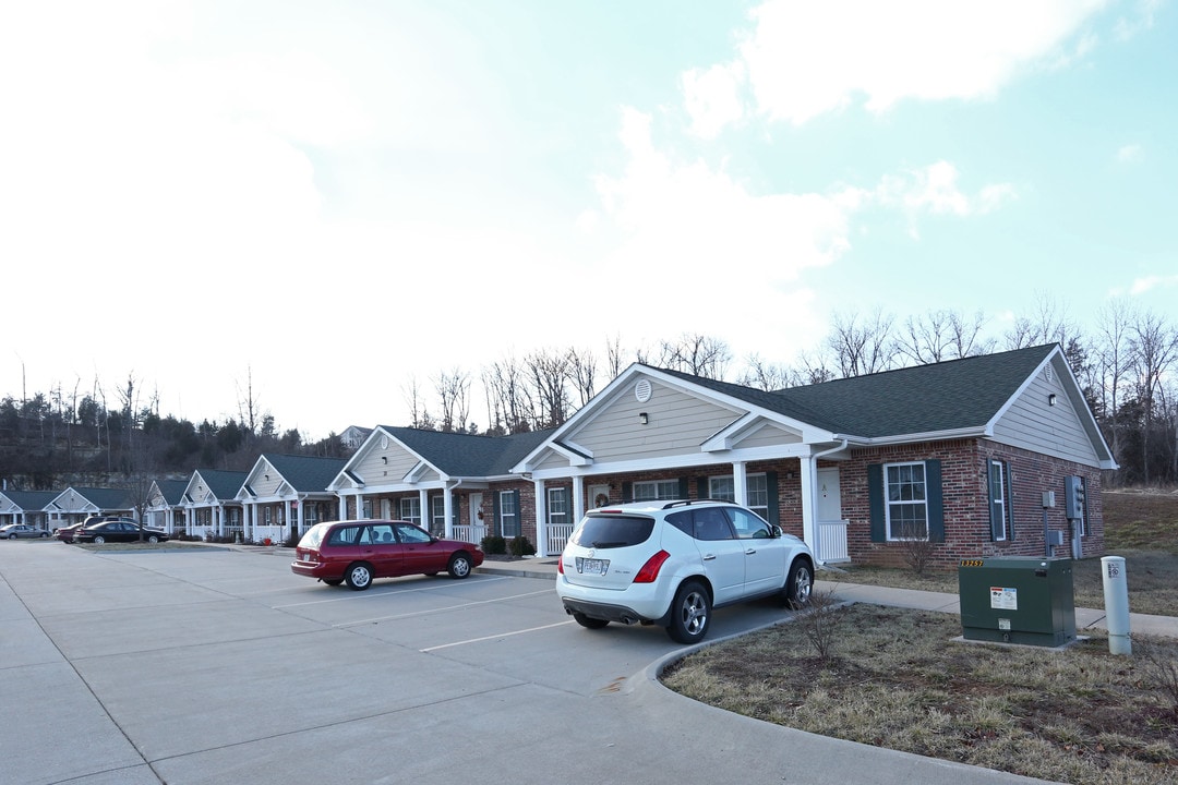 Sand Hills Place in Festus, MO - Foto de edificio