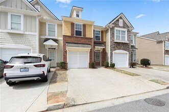 1947 Lakeshore Overlook Cir NW in Kennesaw, GA - Building Photo - Building Photo