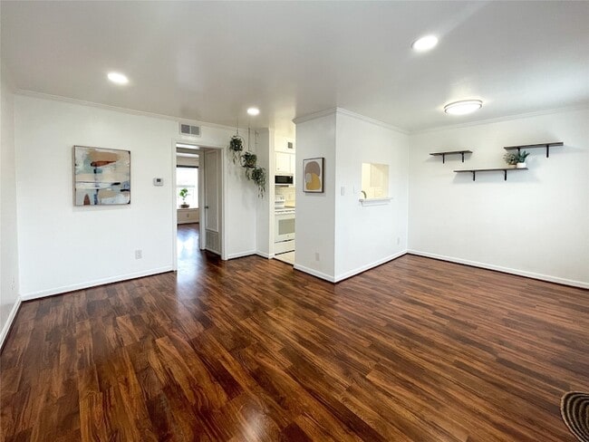 3402 Garrott St, Unit 11 in Houston, TX - Building Photo - Building Photo
