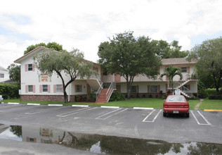 Melrose Place Apartments in Coral Springs, FL - Building Photo - Building Photo