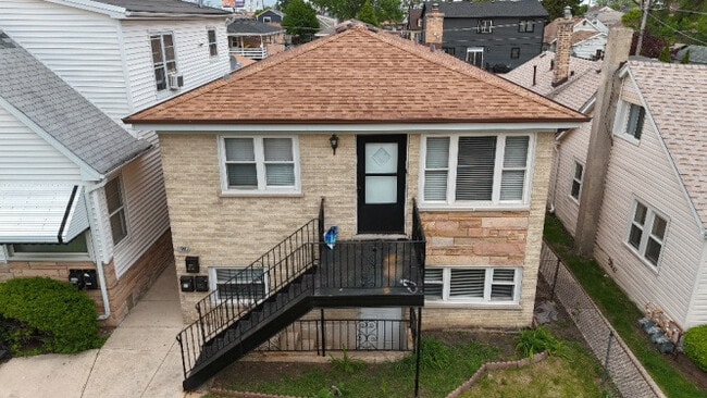property at 1819 N 38th Ave