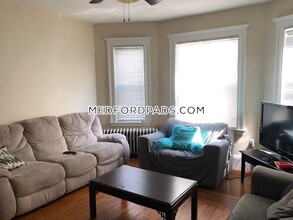 260 Boston Ave in Medford, MA - Building Photo - Building Photo