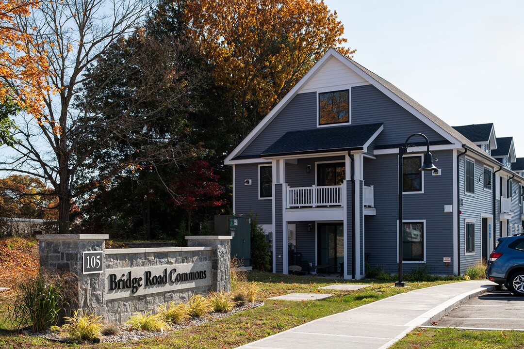 Bridge Road Commons in Haddam, CT - Building Photo