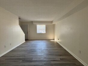 3086 Howey Rd in Columbus, OH - Building Photo - Building Photo