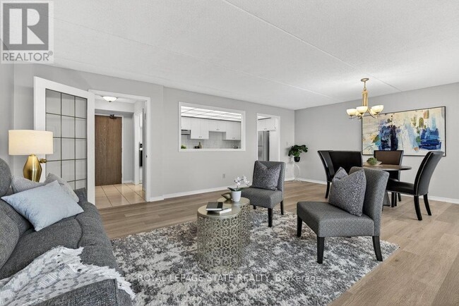 99 Donn Ave in Hamilton, ON - Building Photo - Building Photo