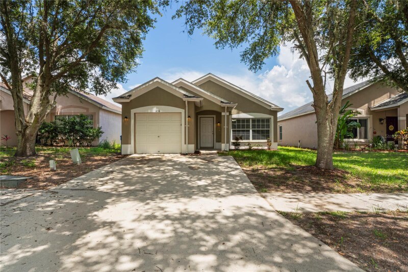 456 Summer Sails Dr in Valrico, FL - Building Photo
