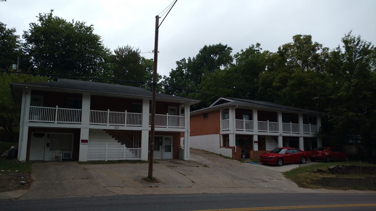 601 N Sprigg St in Cape Girardeau, MO - Building Photo