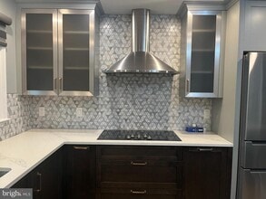 6929 Mclean Park Manor Ct in McLean, VA - Building Photo - Building Photo