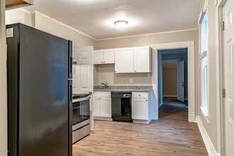 1031 Dixon Ave in Louisville, KY - Building Photo - Building Photo