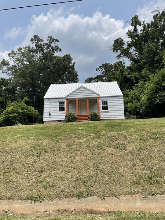 168 Mays St in Madison Heights, VA - Building Photo