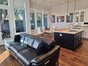 11028 Avenu Malkenu in Houston, TX - Building Photo - Building Photo