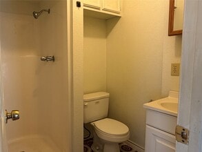 141 Cherry Tree in Livingston, TX - Building Photo - Building Photo