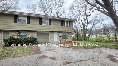 1010 S Osage St in Independence, MO - Building Photo - Building Photo