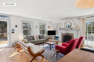 251 Meadows W in Bridgehampton, NY - Building Photo - Building Photo