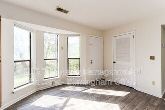 2258 Cheshire Dr in Birmingham, AL - Building Photo - Building Photo