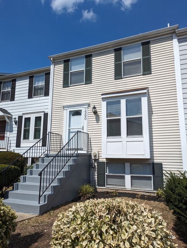 property at 1390 David Ln