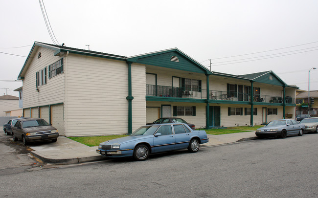 4285 W 120th St in Hawthorne, CA - Building Photo - Building Photo