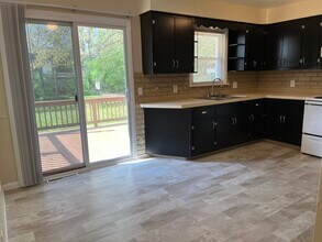 695 Afton Ave in Youngstown, OH - Foto de edificio - Building Photo