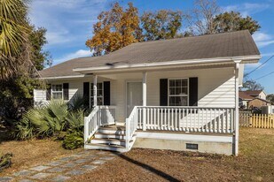 125 Sound Blvd in Newport, NC - Building Photo