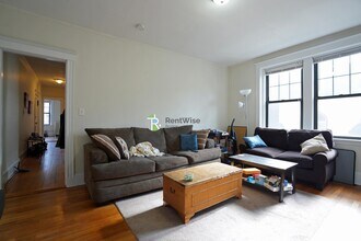 39 Clinton St, Unit 3 in Cambridge, MA - Building Photo - Building Photo