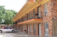 Casita Park in Nacogdoches, TX - Foto de edificio - Building Photo