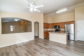 5509 S 34th Ave in Phoenix, AZ - Foto de edificio - Building Photo