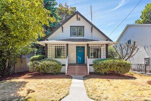 2160 Trade St SE in Salem, OR - Building Photo