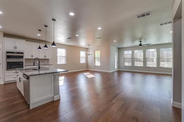 1804 Eastwood Ct in Mansfield, TX - Building Photo - Building Photo