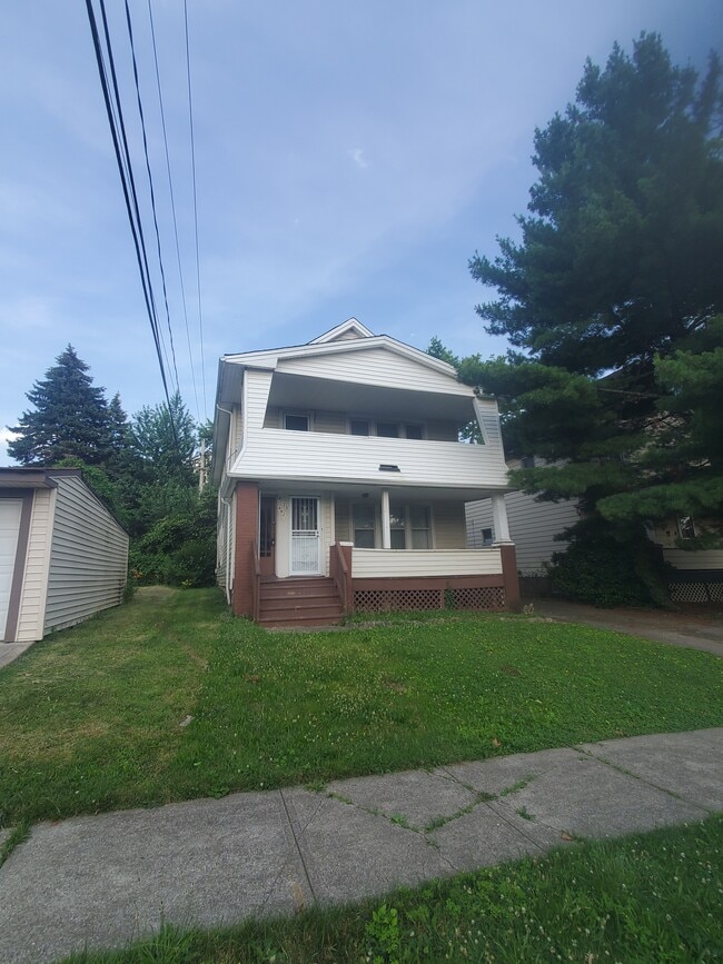 4621 E 85th St, Unit Up