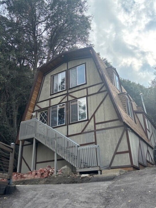 14412 Yosemite Ct in Pine Mountain Club, CA - Foto de edificio