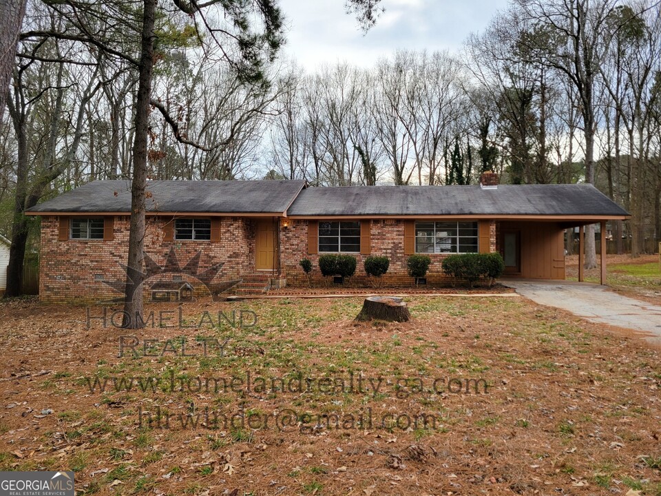 945 Dogwood Trail in Winder, GA - Building Photo