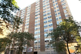 3033 N Sheridan Rd, Unit 701 in Chicago, IL - Foto de edificio - Building Photo