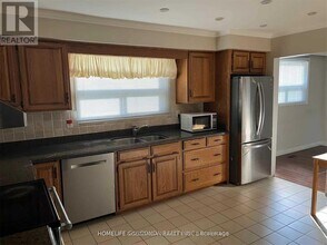 40 Chant Crescent in Markham, ON - Building Photo - Building Photo