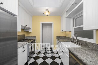 3571 D St in Sacramento, CA - Building Photo - Building Photo