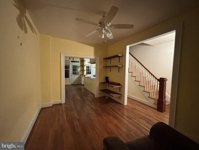 property at 741 Newton Pl NW