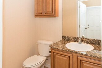 1496 Bentley Cir in Fort Walton Beach, FL - Building Photo - Building Photo