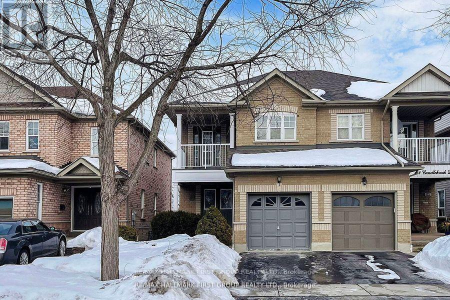 120 Candlebrook Dr in Whitby, ON - Building Photo