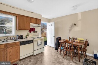 168 C St in Timberville, VA - Building Photo - Building Photo